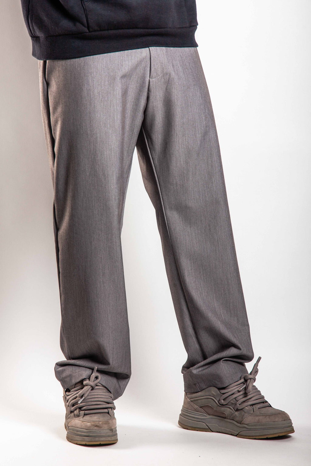 PANTALON GRIS LIGNE